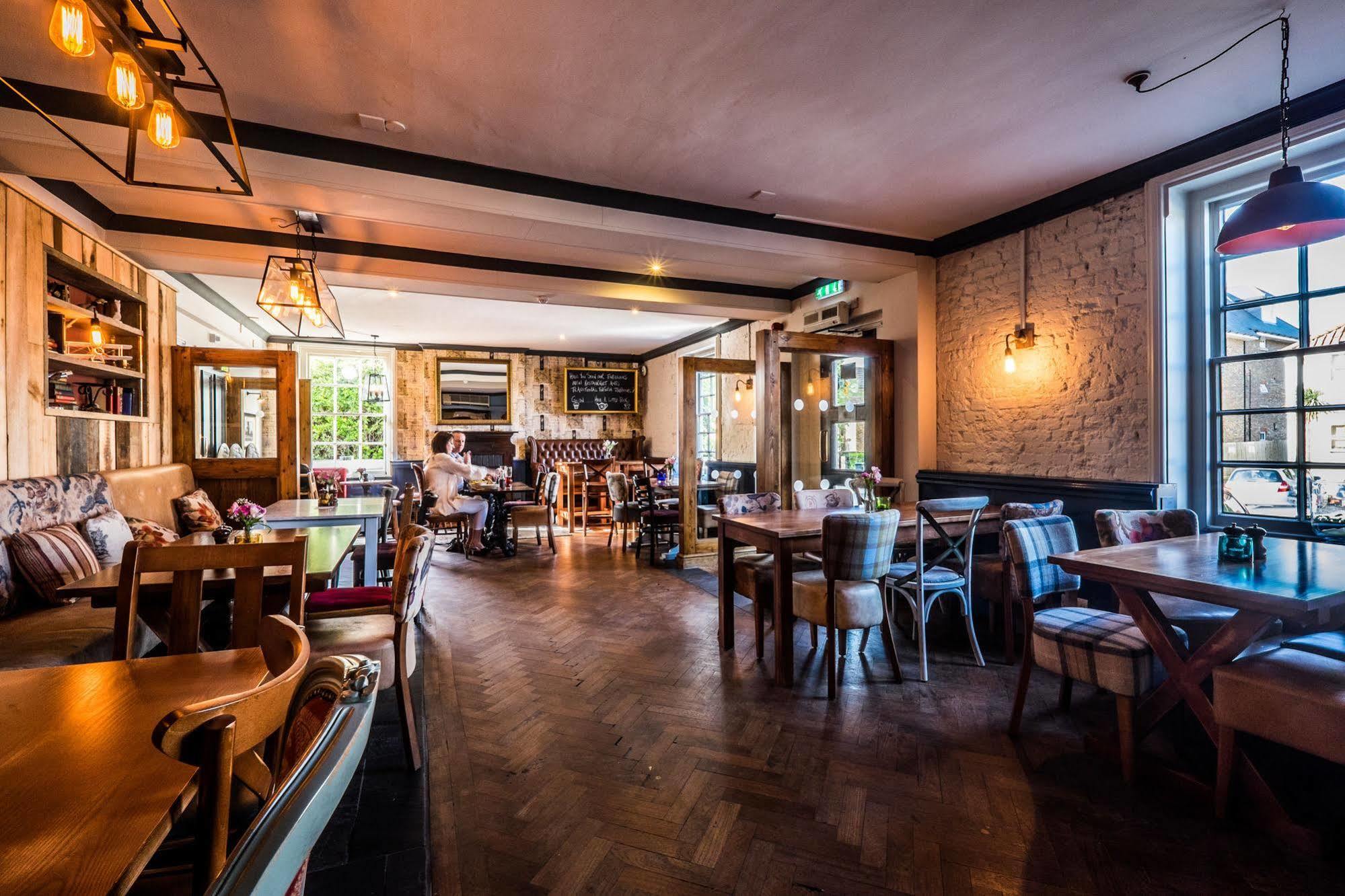 The Bulls Head Hotel Бромли Экстерьер фото