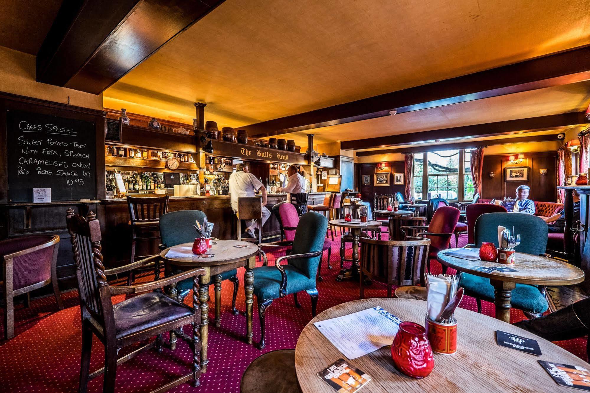 The Bulls Head Hotel Бромли Экстерьер фото