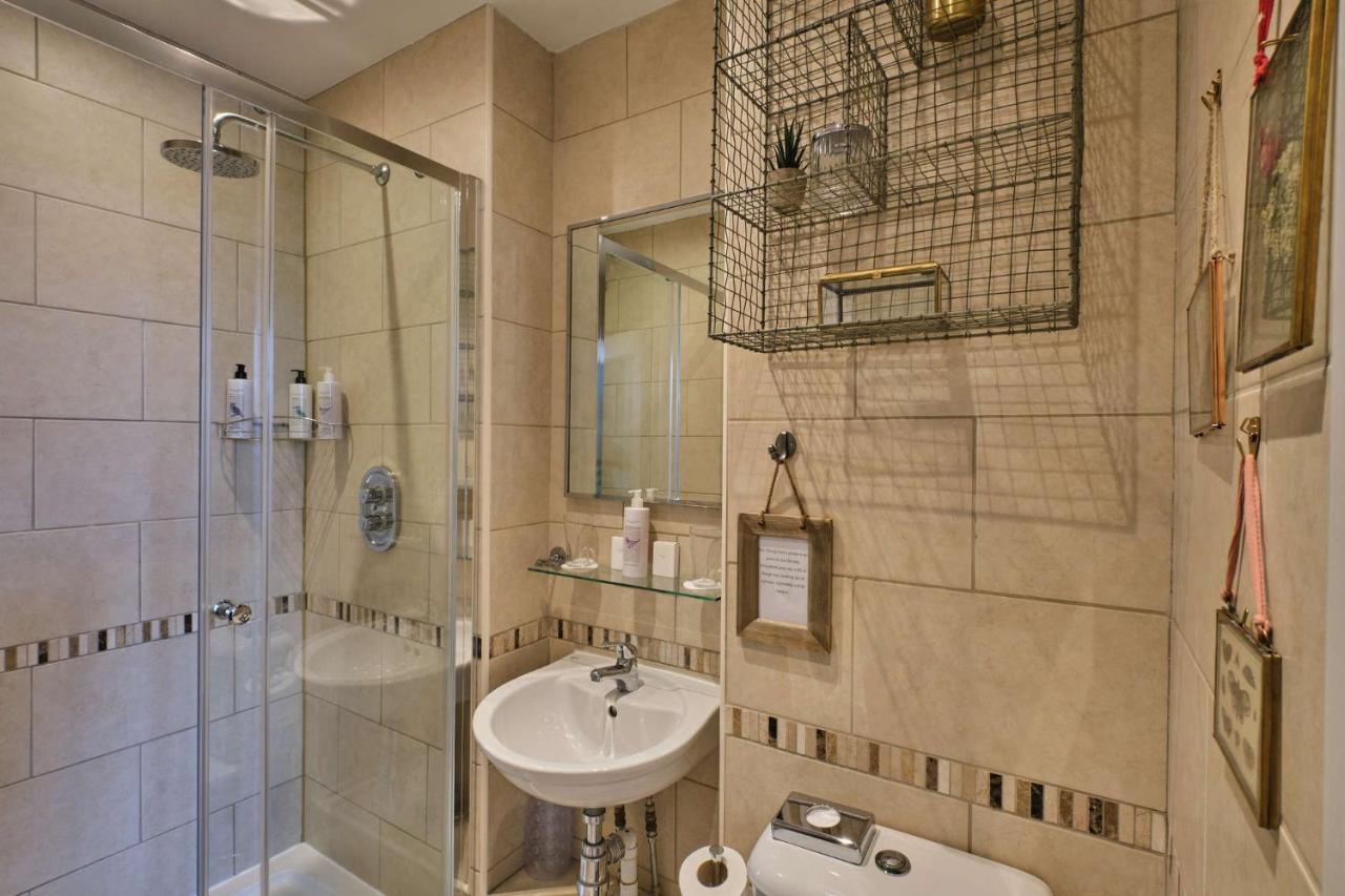 The Bulls Head Hotel Бромли Экстерьер фото