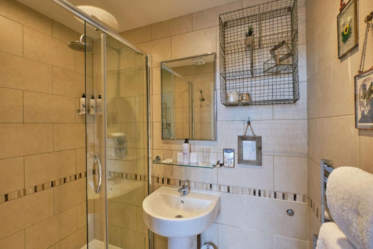 The Bulls Head Hotel Бромли Экстерьер фото