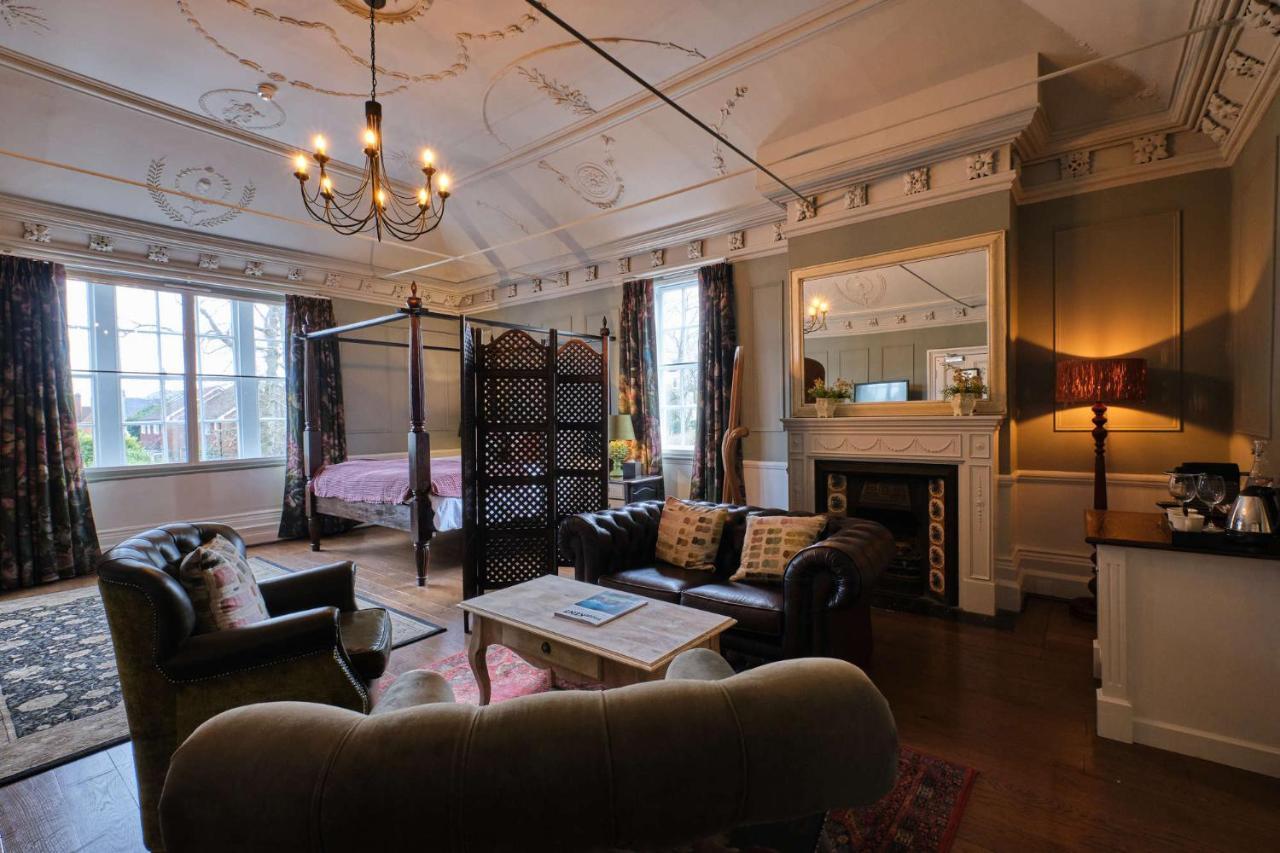 The Bulls Head Hotel Бромли Экстерьер фото